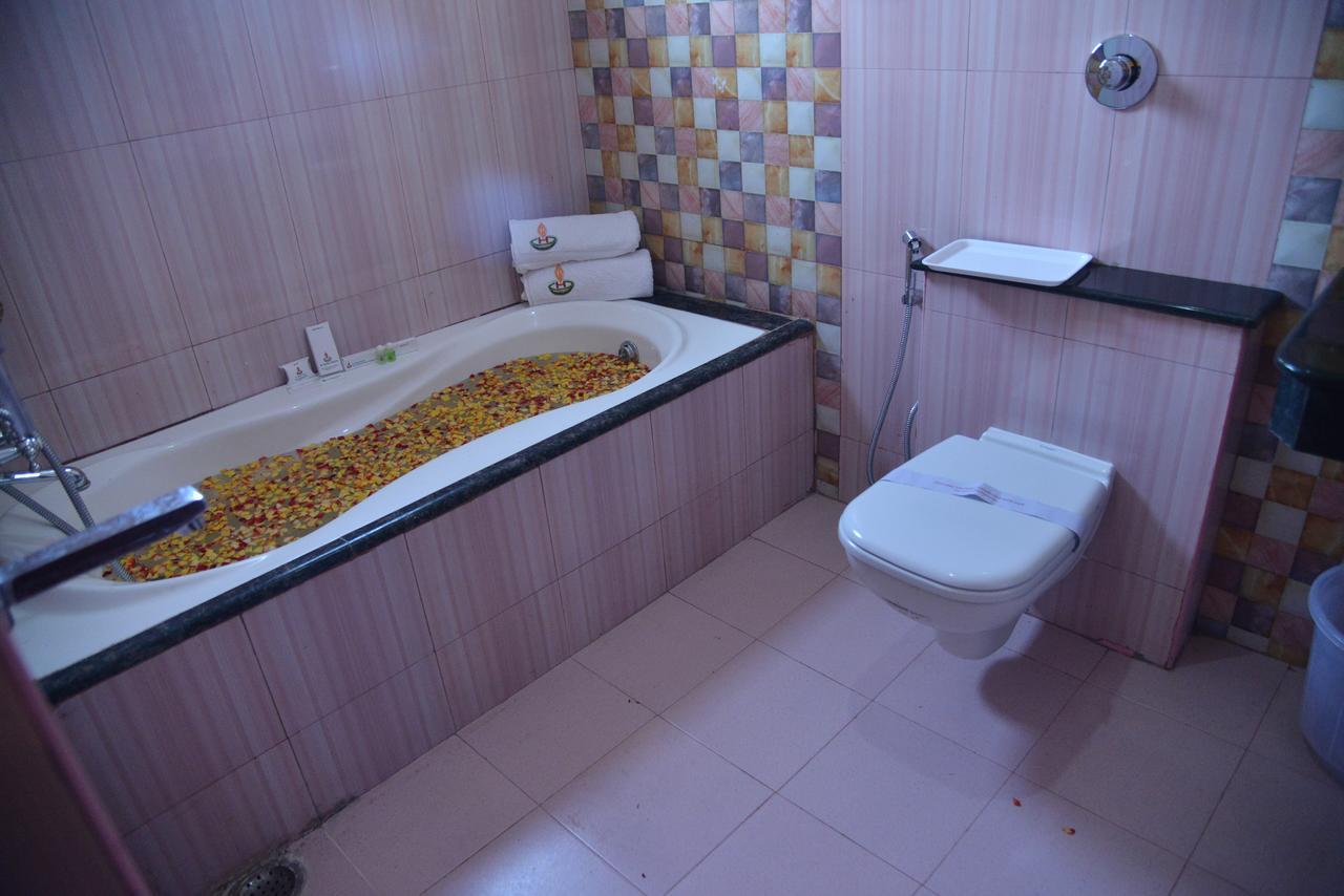 Sri Balaji Hotels Tiruchengodu Exteriér fotografie