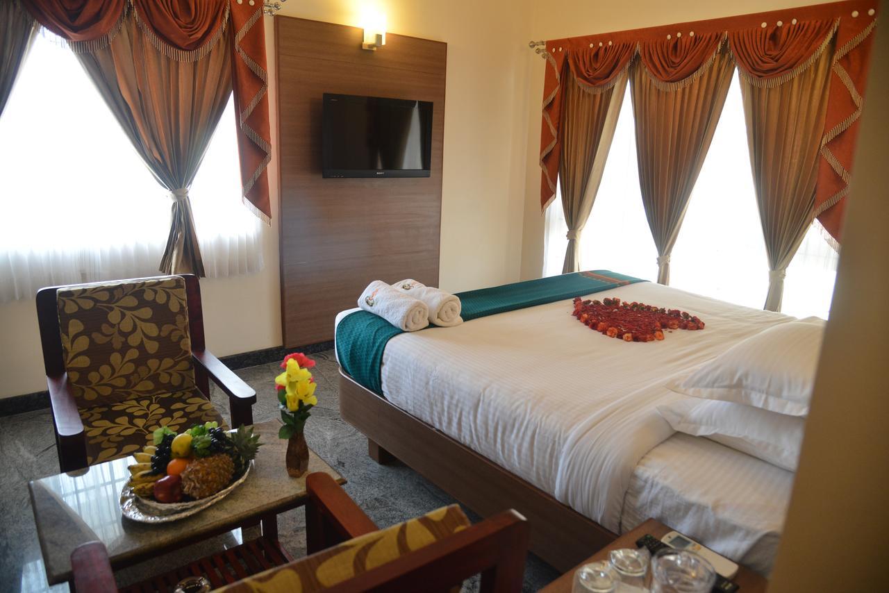 Sri Balaji Hotels Tiruchengodu Exteriér fotografie